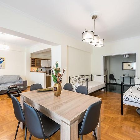 Comfy Apartment In Acropolis Area By Cloudkeys Athen Eksteriør billede