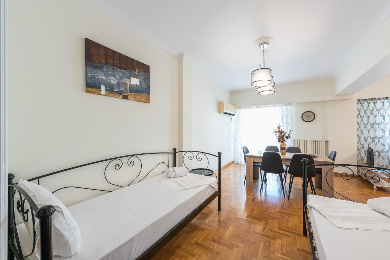 Comfy Apartment In Acropolis Area By Cloudkeys Athen Eksteriør billede