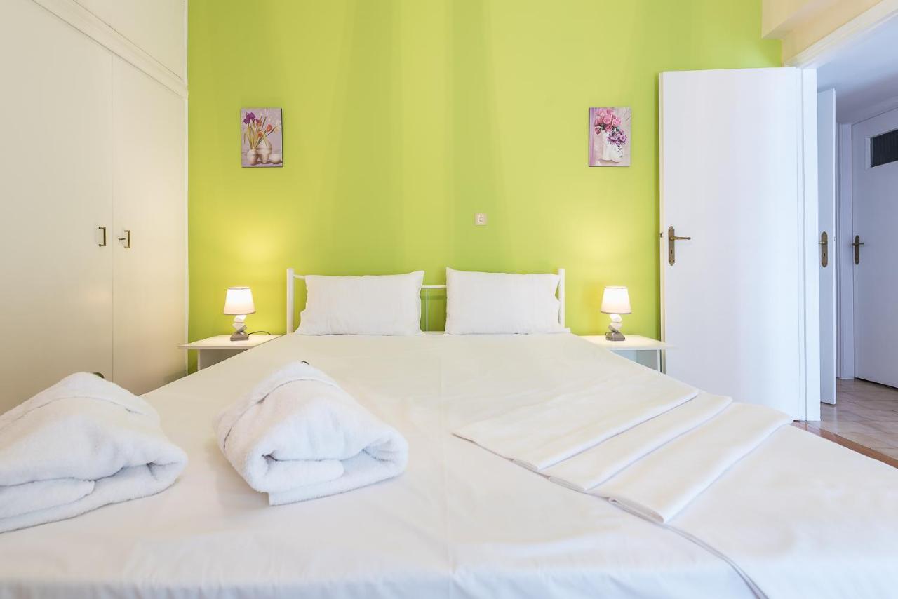 Comfy Apartment In Acropolis Area By Cloudkeys Athen Eksteriør billede